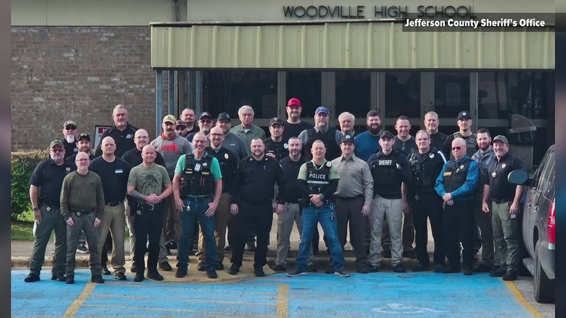 Jefferson County deputies provide active shooter response training for