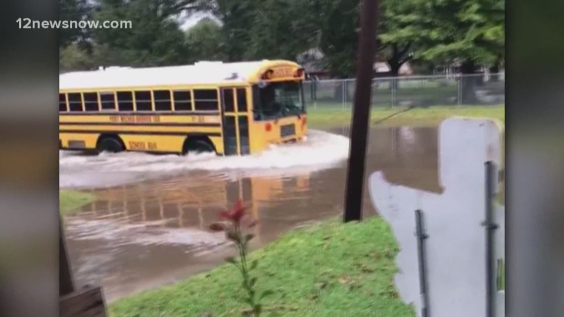 PN-G bus drives through high water