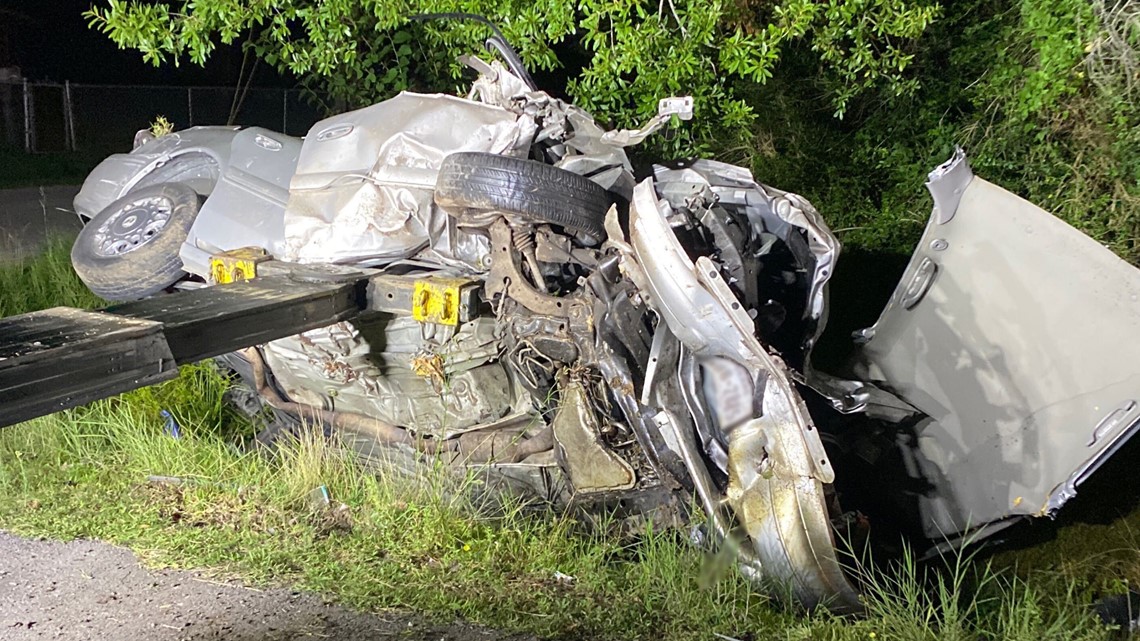 Beaumont driver dies in singlecar crash