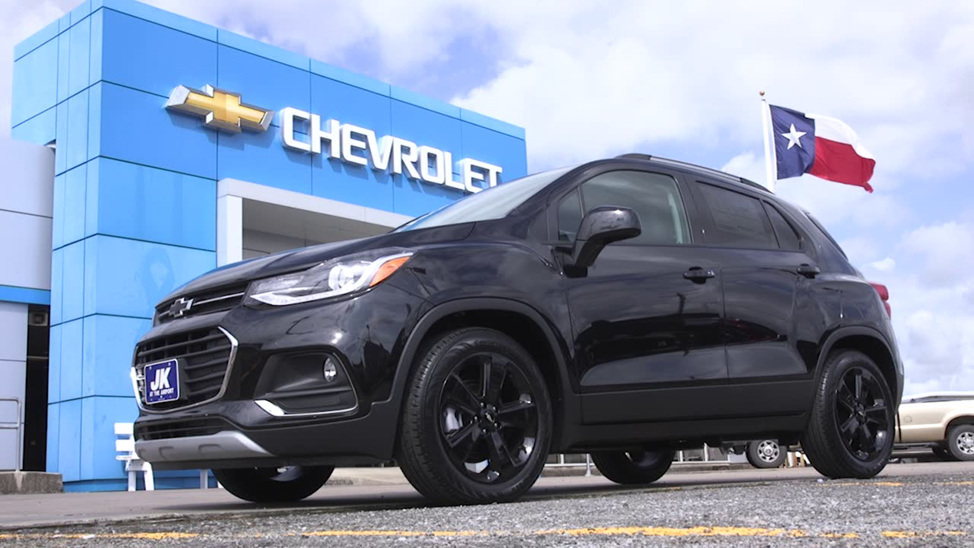 Check out this 2019 Chevrolet Trax Premier Midnight Edition from JK Chevrolet in Nederland. Call (409) 726-8905 or visit http://JKChevrolet.com to get yours!