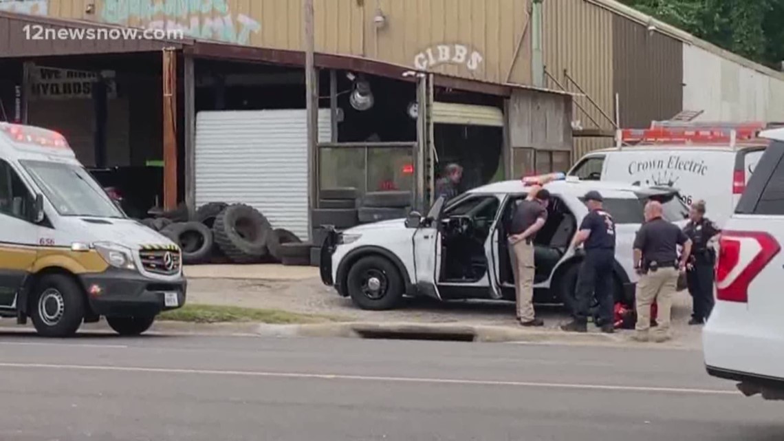 Chase winds through Liberty, Beaumont and Vidor before ending in crash