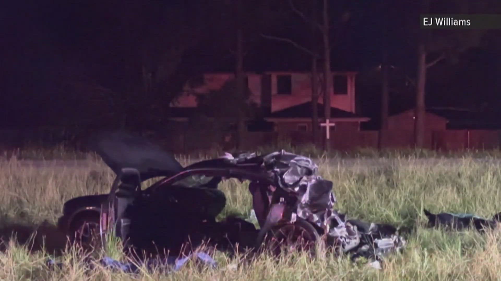 2 dead, 3 injured in 18-wheeler wreck along Texas 73 | 12newsnow.com