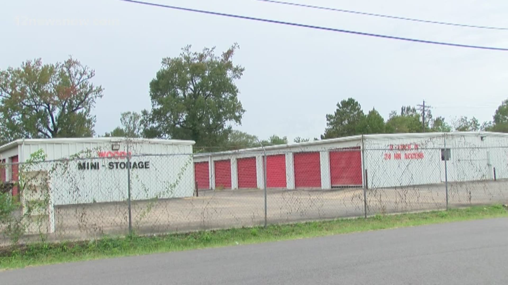 Vidor woman outraged at Woods Mini Storage