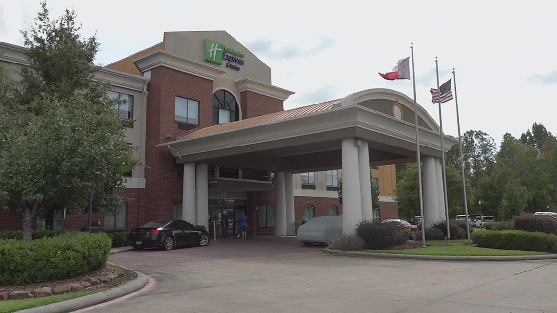 Texas hotels forced to turn away evacuees due to maxed capacity - Vimarsana News