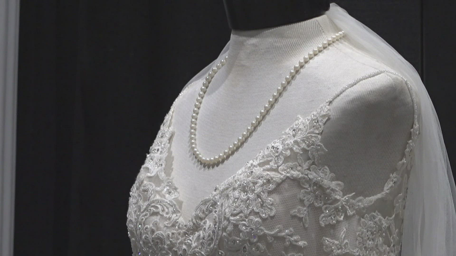 Vendors gather at Beaumont Civic Center for bridal event