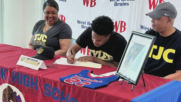 West Brook's Keithan Jackson signs with Tyler Junior College