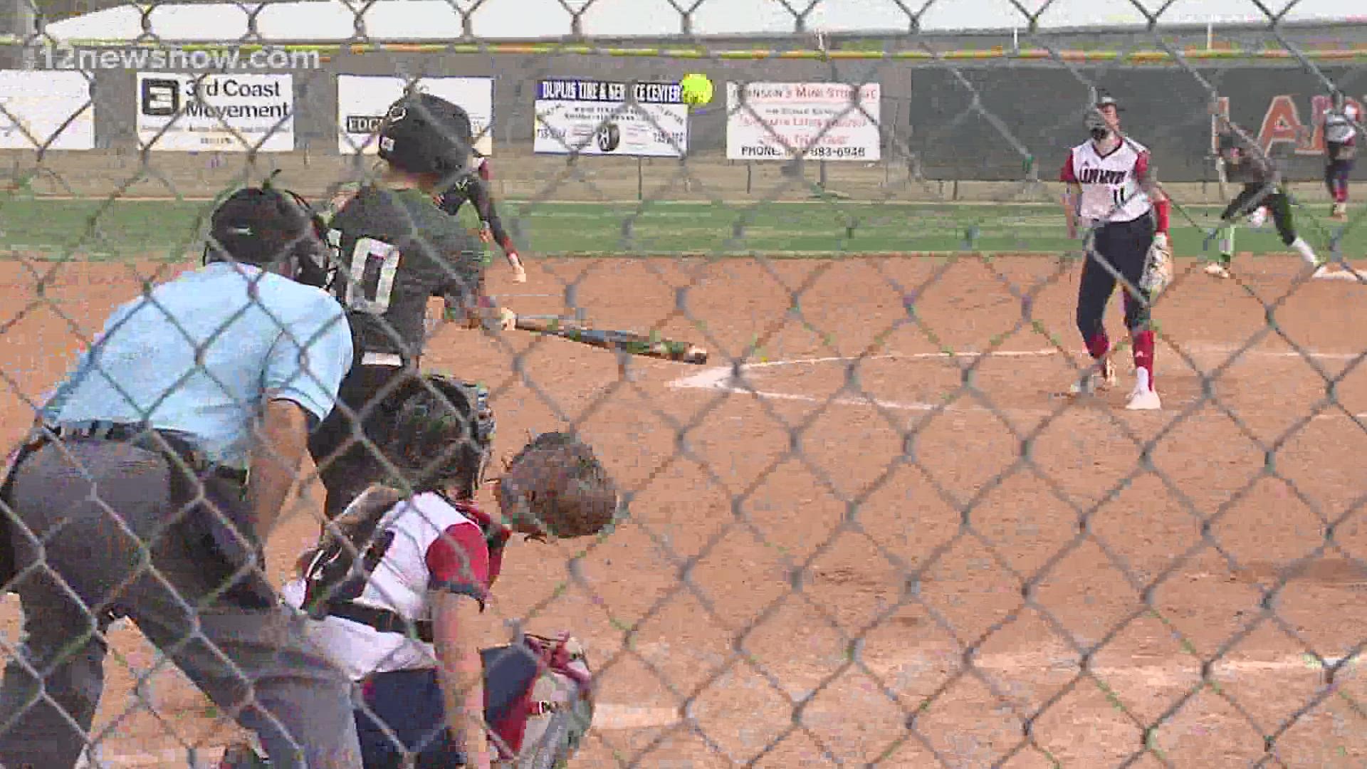 Kiley Kunk delivers two-out three-run blast in final at bat to help Kountze tie HJ