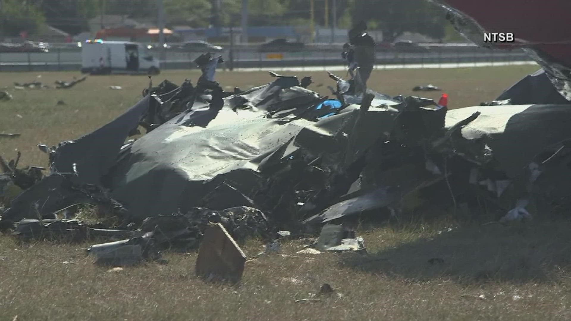 NTSB Releases Preliminary Report On Deadly Dallas Air Show Plane Crash ...