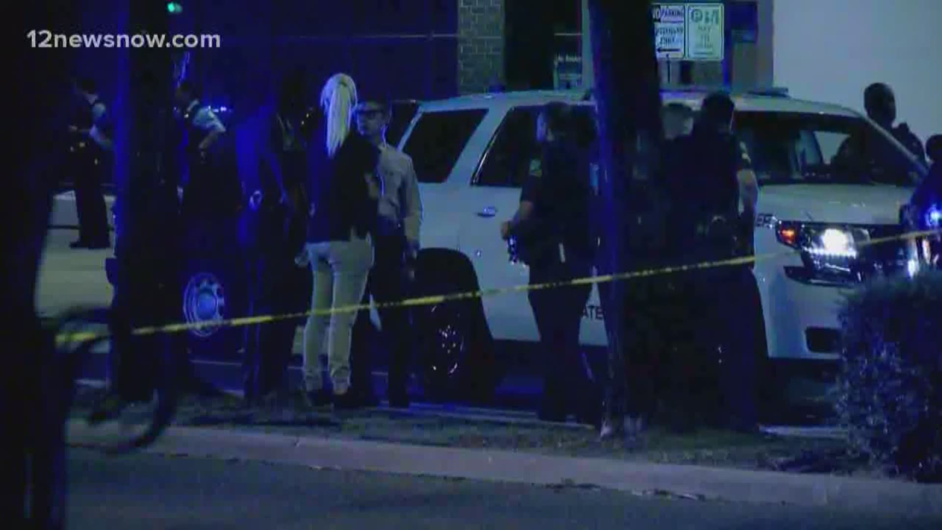 Five bystanders at a bus stop in New Orleans were shot due to a nearby armed robbery. A 17-year-old victim is currently in critical condition, while the suspect was shot dead.
