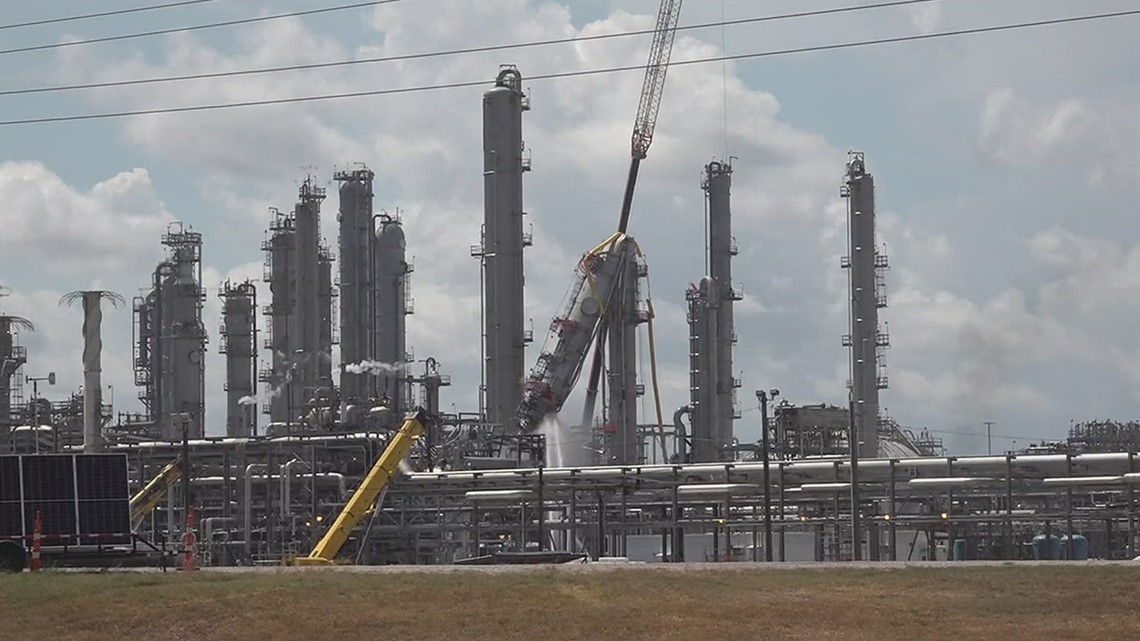 Fire causes tower to collapse at BASF TotalEnergies Petrochemicals refinery in Port Arthur