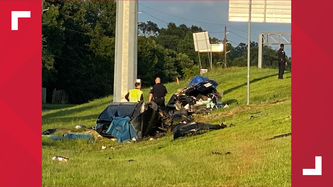 3 killed after single-vehicle crash in Beaumont | 12newsnow.com