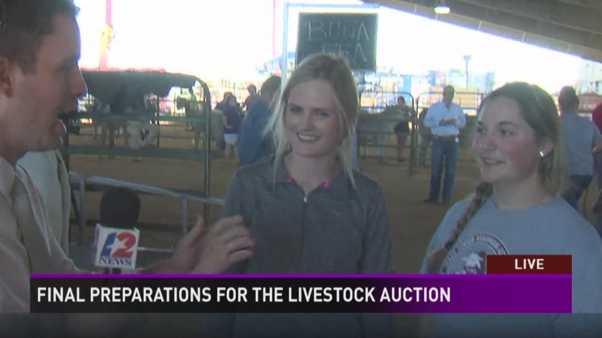 12News' Will Blanchette talks livestock with a couple of young auction veterans at the South Texas State Fair