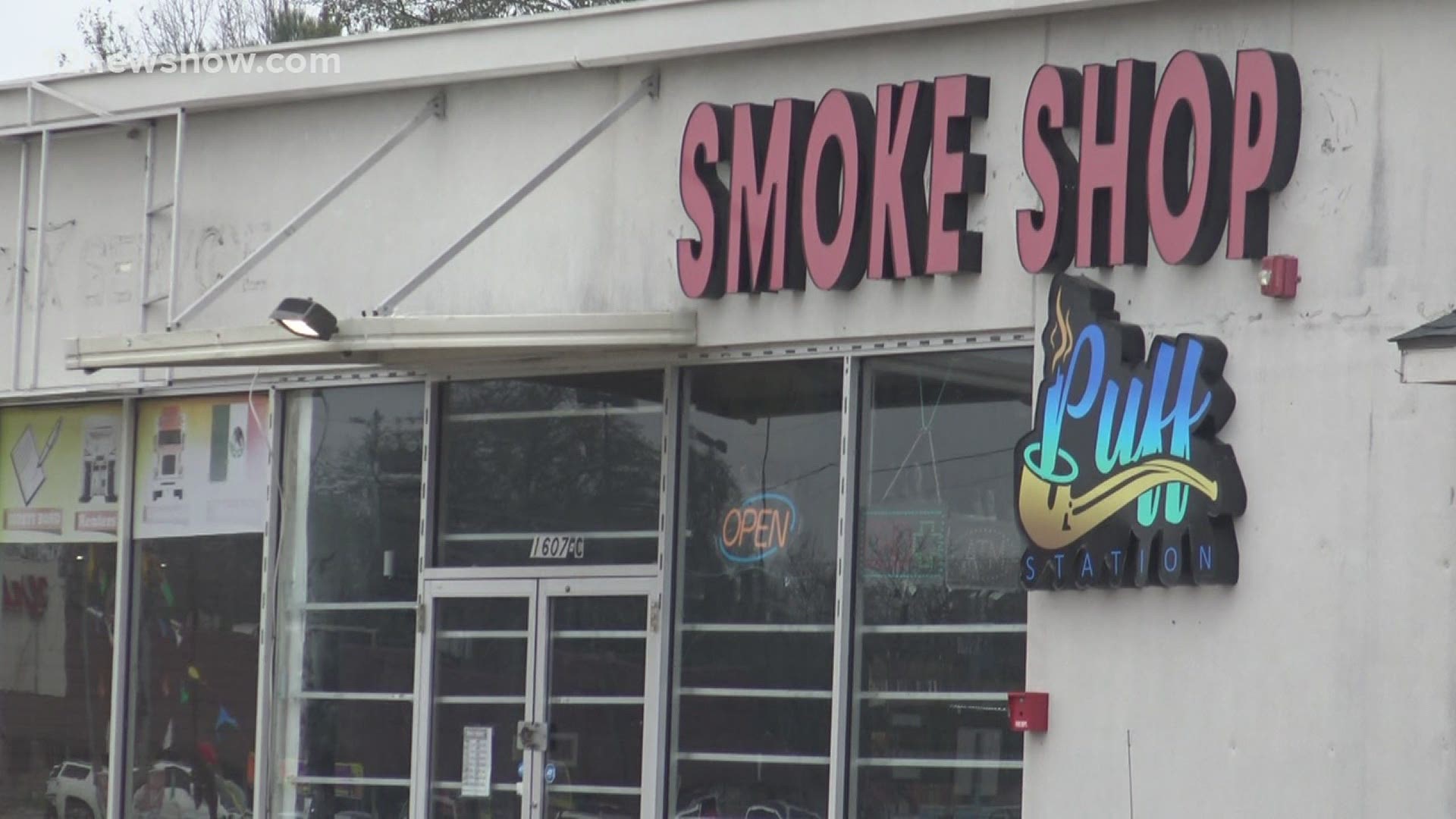 Smoke shop accused of paying cash to 8-liner players in Orange