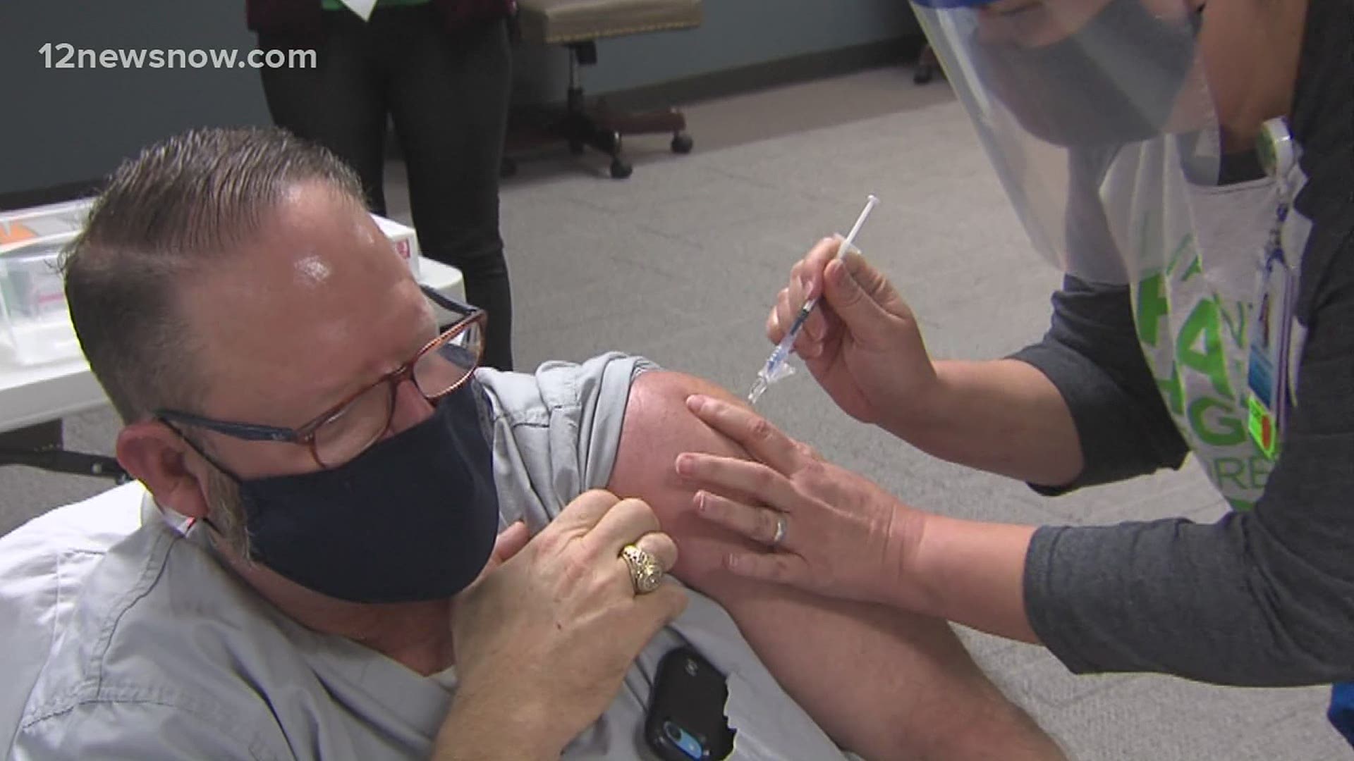 More Southeast Texas doctors and nurses are rolling up their sleeves to receive the coronavirus vaccine.
