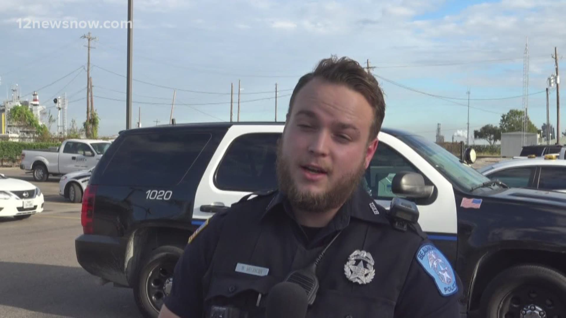 Beaumont Officer Steps In To Help Family Trapped In Apartment Fire 