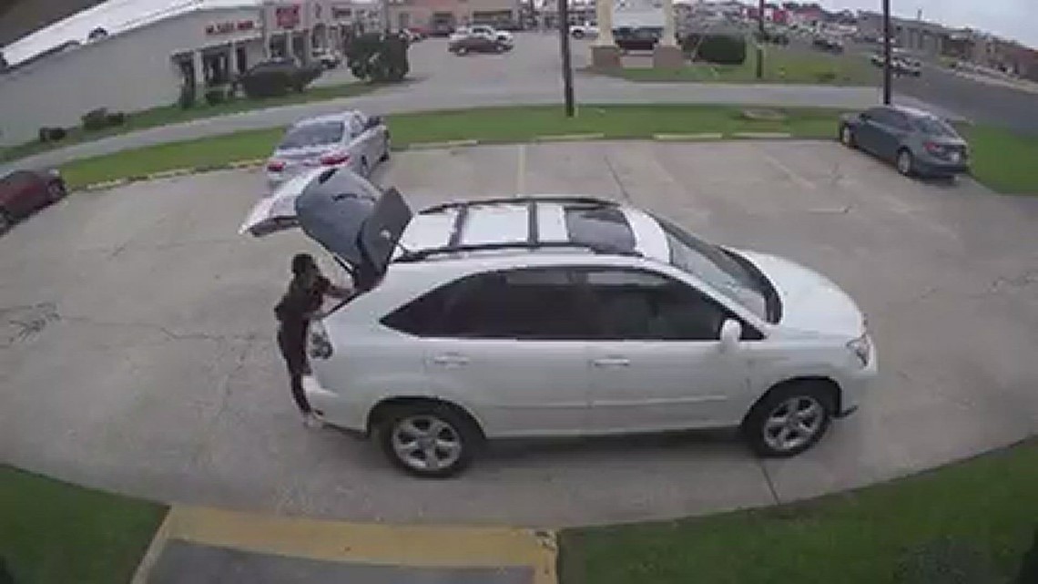 Suspects caught on camera stealing car with wedding cake inside in ...