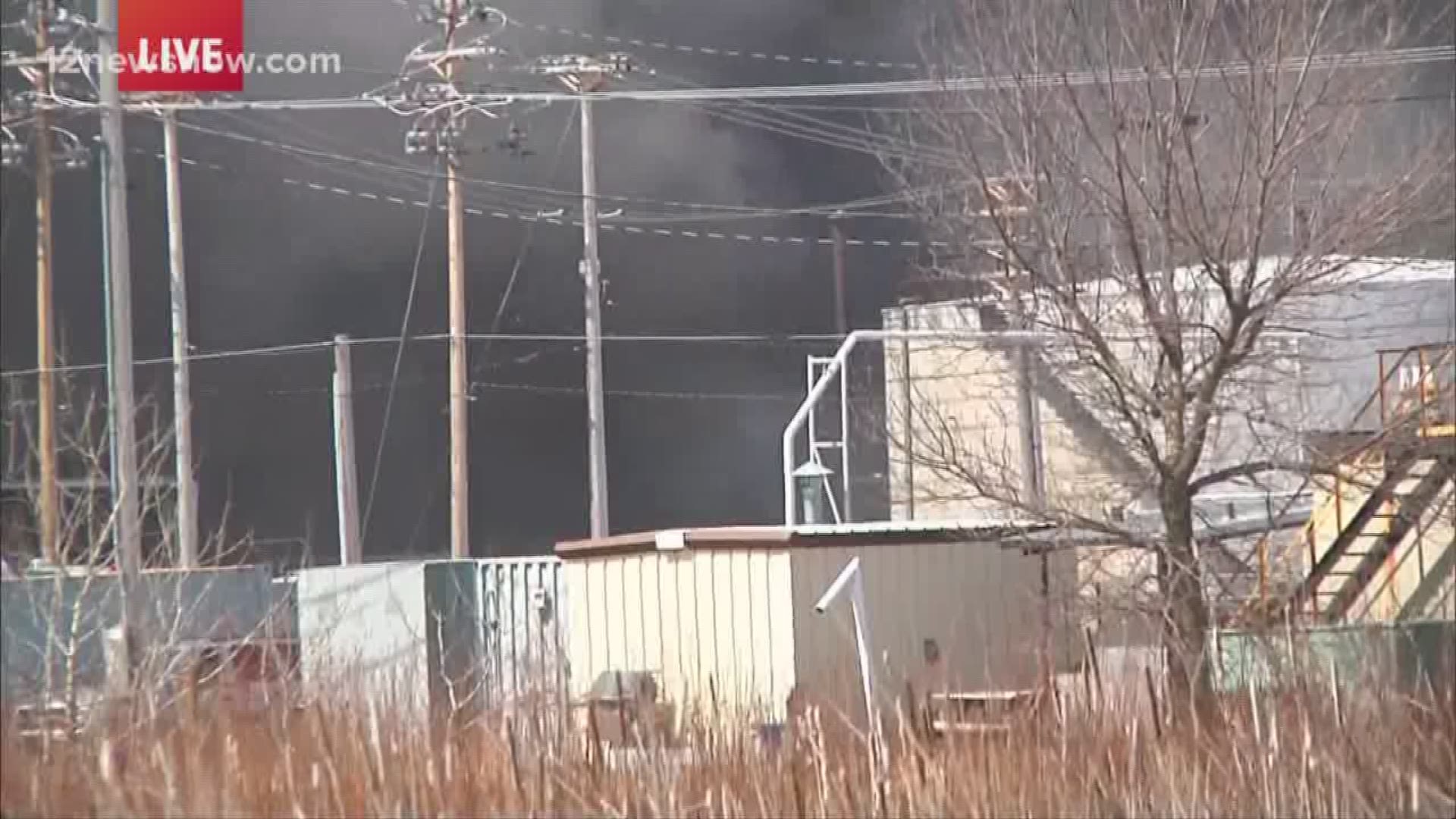 Refinery explosion in Wisconsin causes multiple injuries   