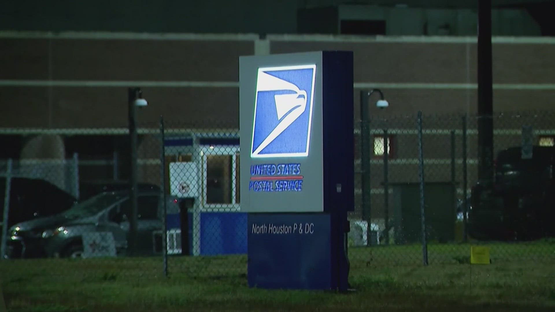 Congressman Al Green Tour of Houston USPS mail facilities still doesn t provide enough transparency