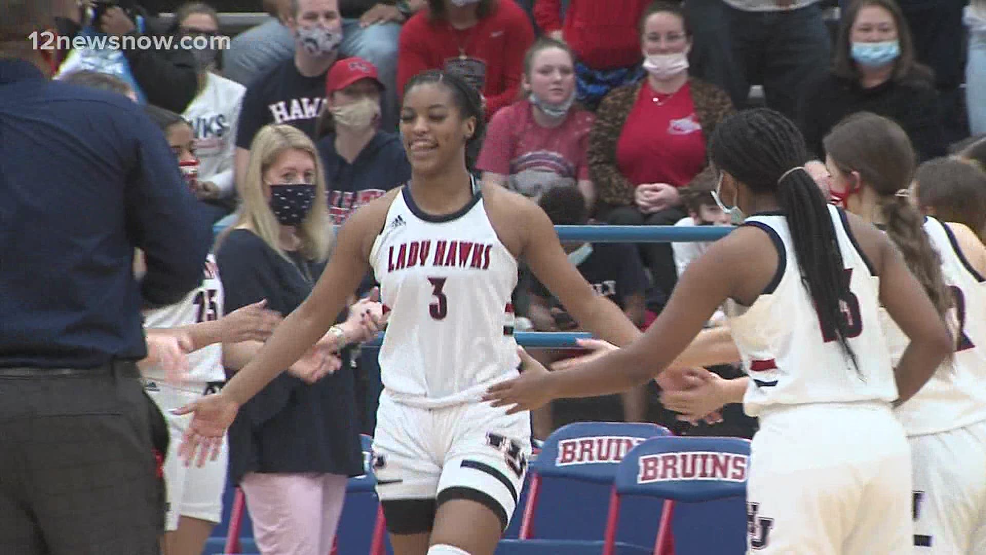 Hardin-Jefferson rolls into Regional Semifinals with win over rival Silsbee