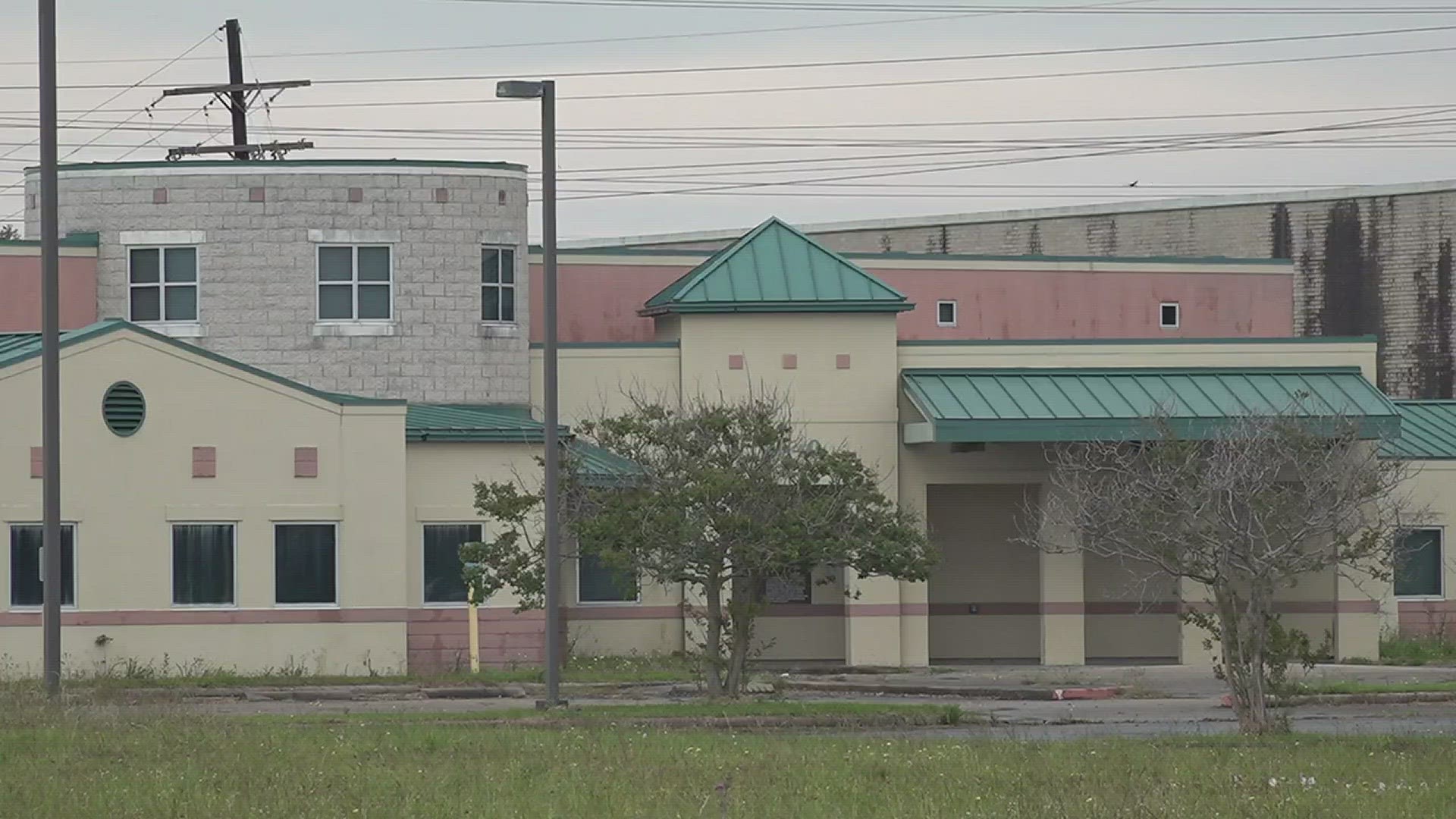 Port Arthur ISD plans to renovate old building, put all departments