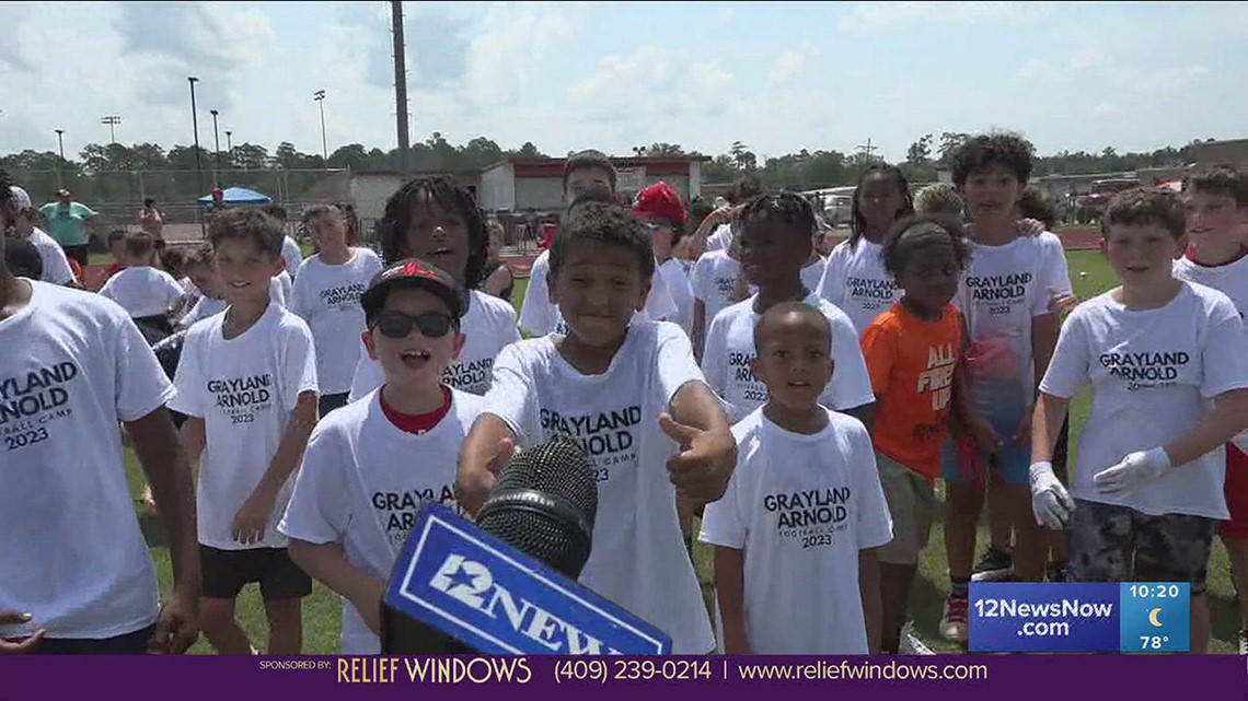 Texans safety hosts free football camp in Kountze