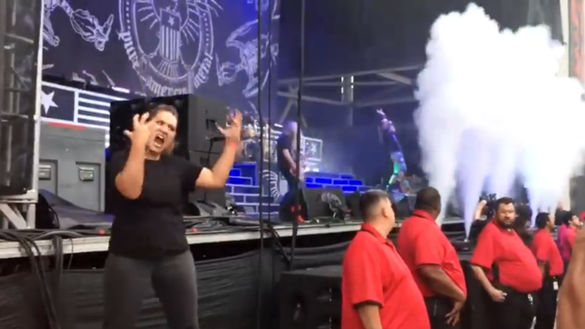 Lumberton sign language teacher 'rocks' social media in viral video