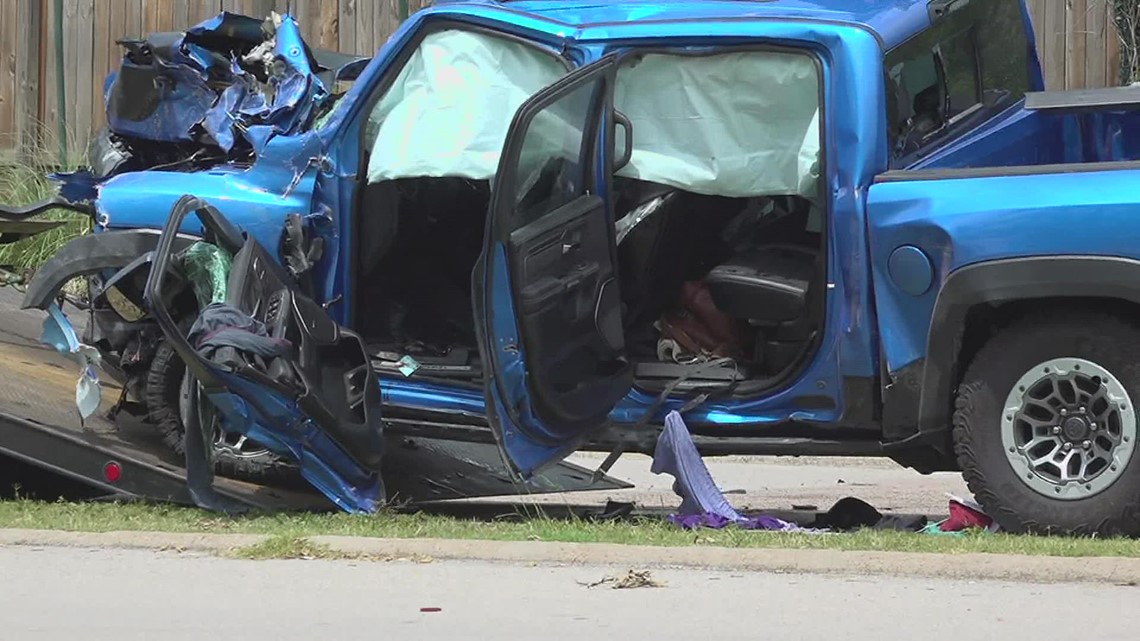 New details released in accident report on 6car wreck at Dowlen