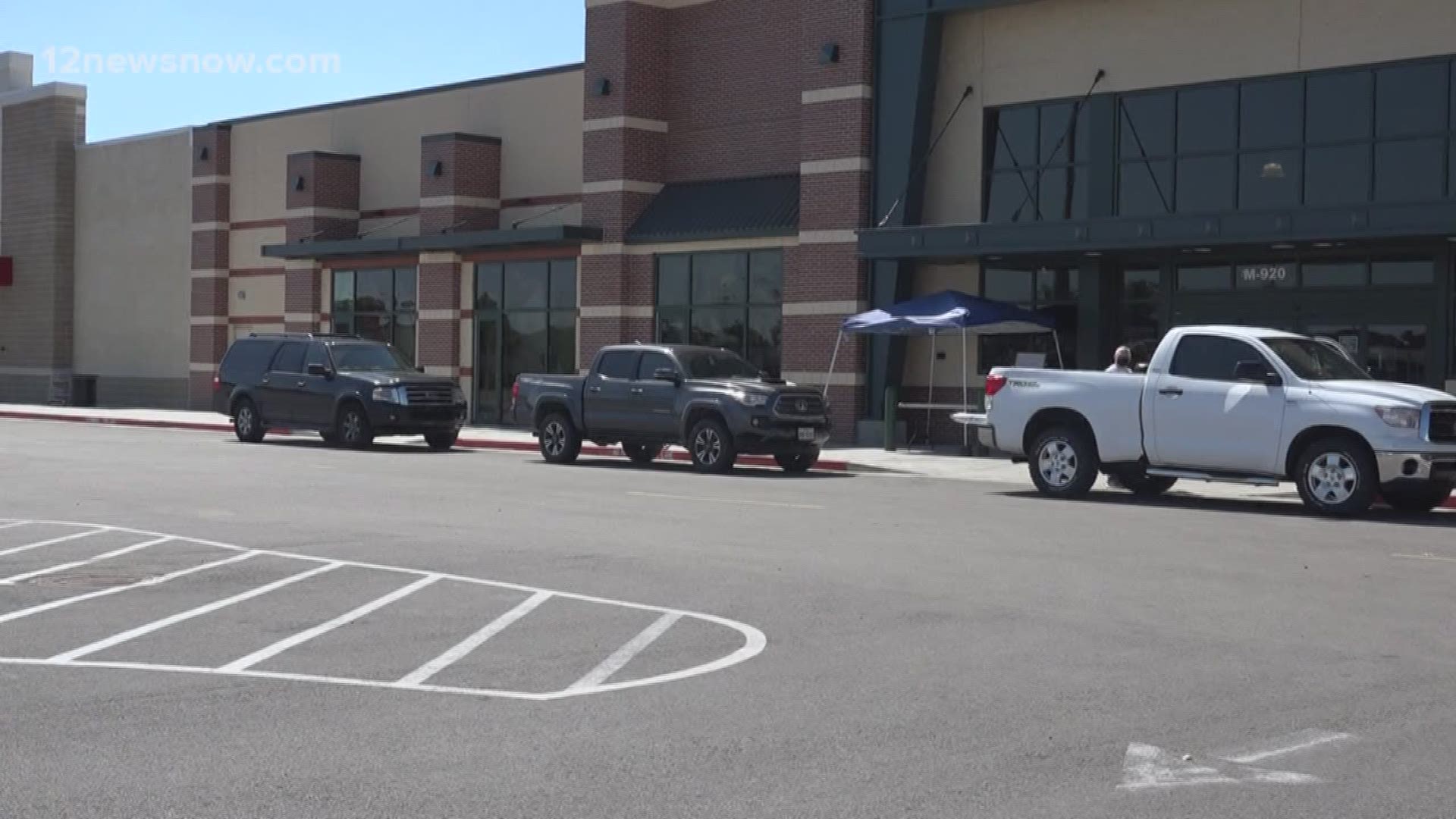 Texas malls open for curbside pick-up