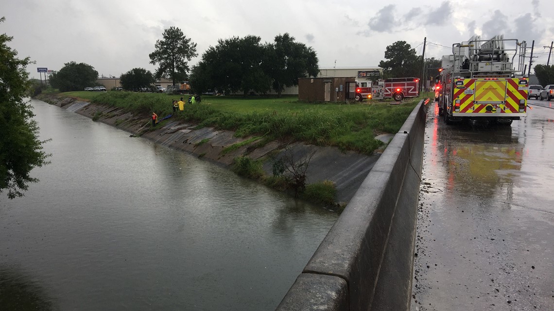 Body of man found floating in drainage ditch off Washington Blvd near ...