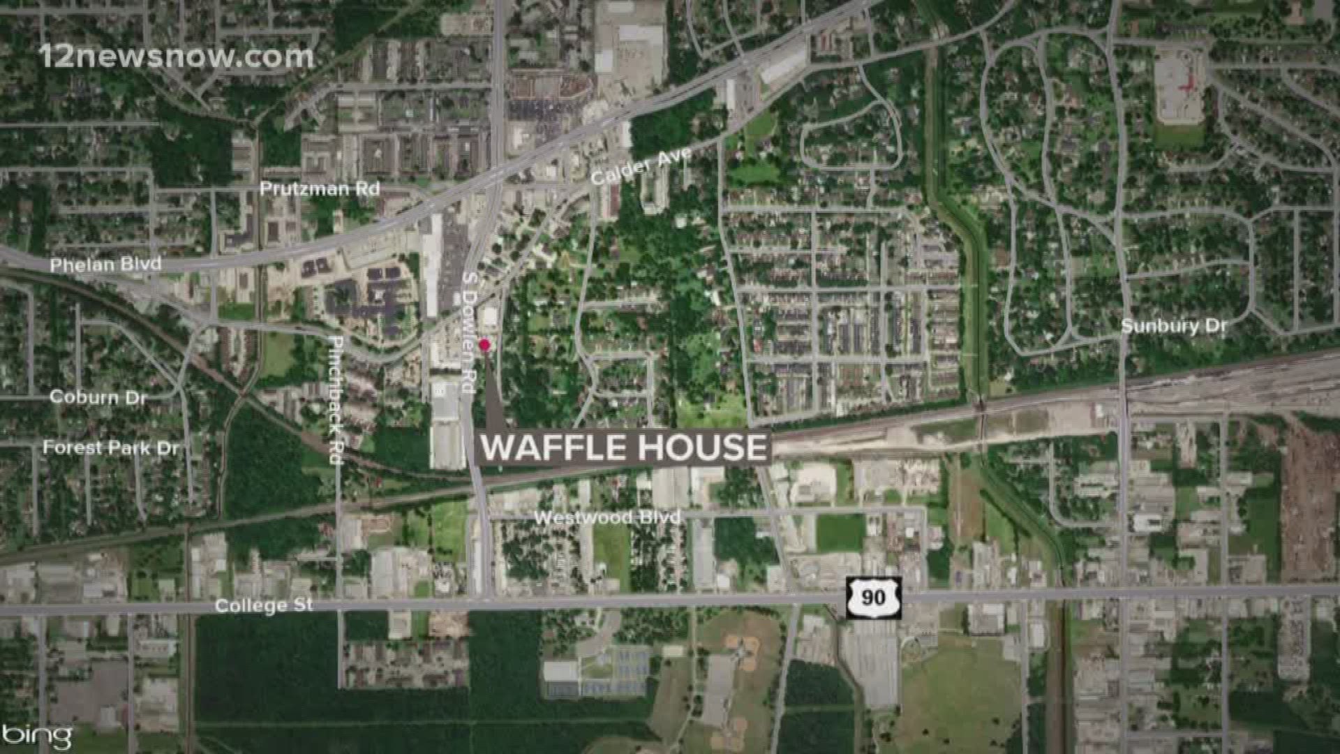 Beaumont Police seeking suspects in early Wednesday robbery at Waffle House