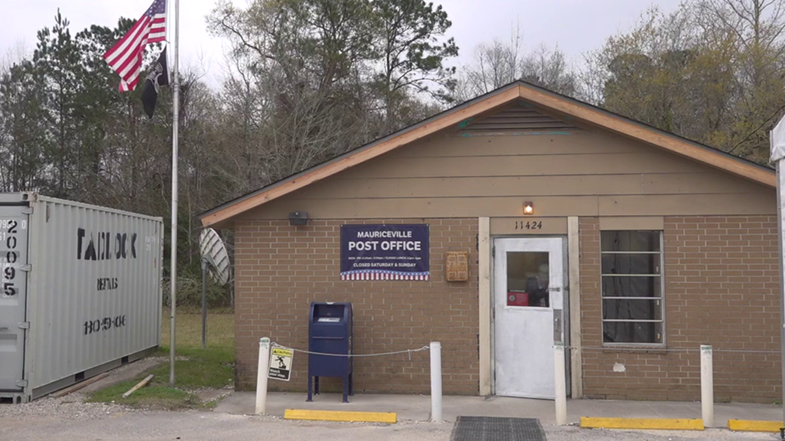 Months after Imelda, Mauriceville post office reopens its doors