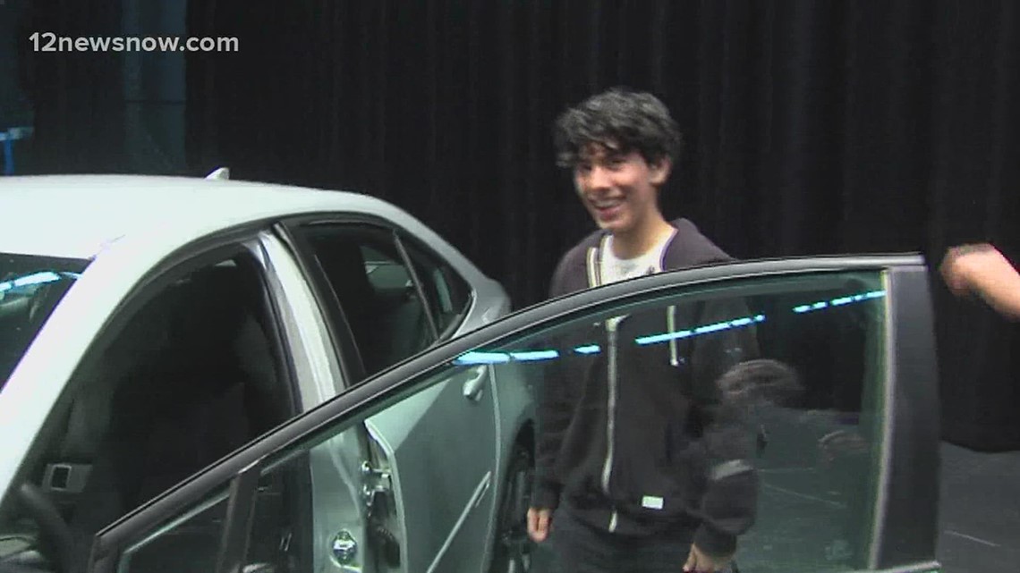 'I'm so glad I came to school everyday' | Nederland senior wins new car for perfect attendance