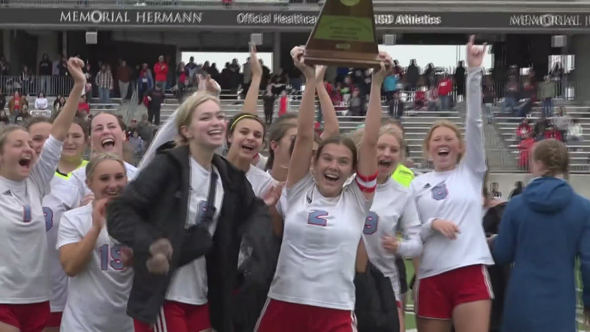 Lumberton Lady Raiders advance to State Tournament for the second year in a row