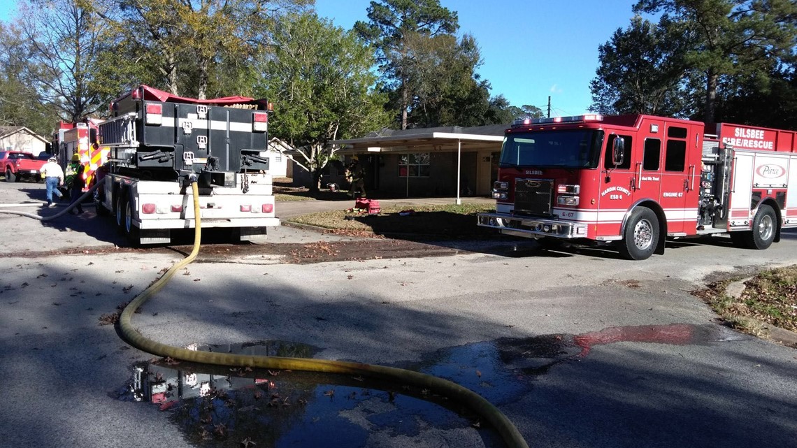Silsbee, Lumberton firefighters fight house fire in Silsbee