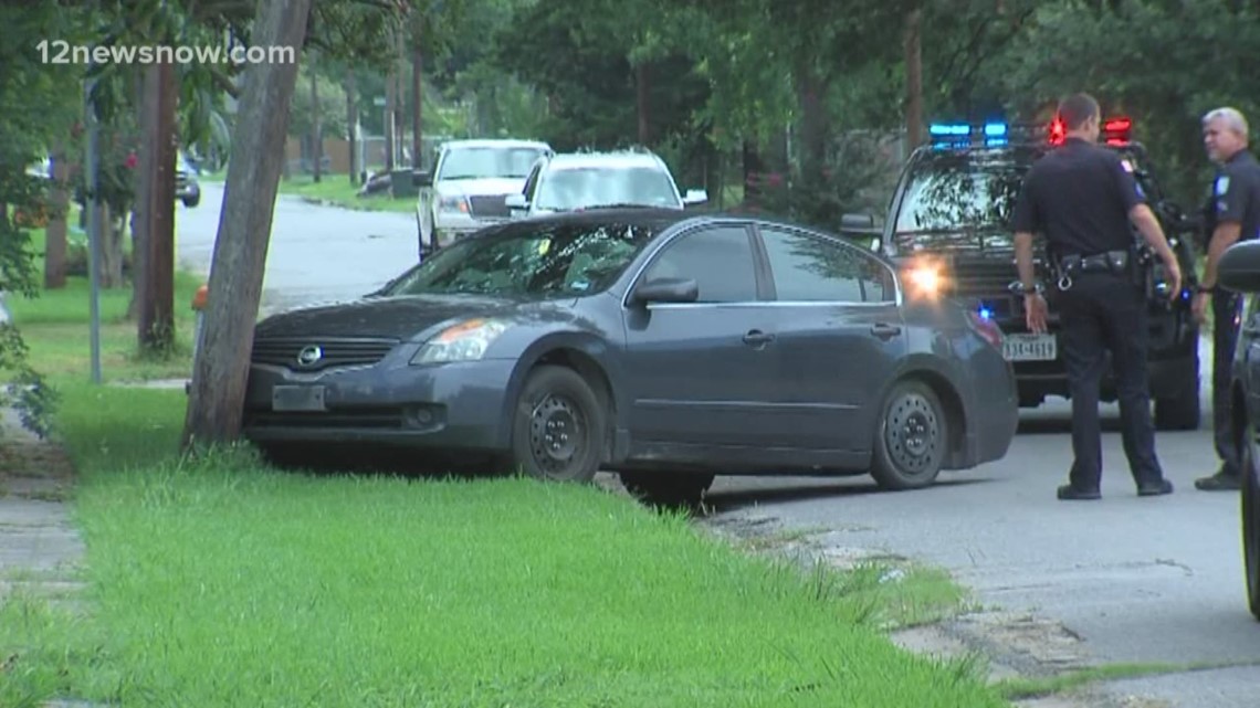 Slowspeed chase in Beaumont ends in arrest after car runs out of gas