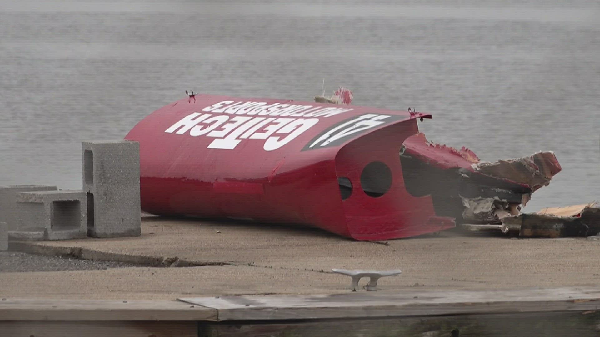 A Powerboat driver from Ohio was killed in a wreck on the Neches River late Sunday afternoon during a race at RiverFest in Port Neches.