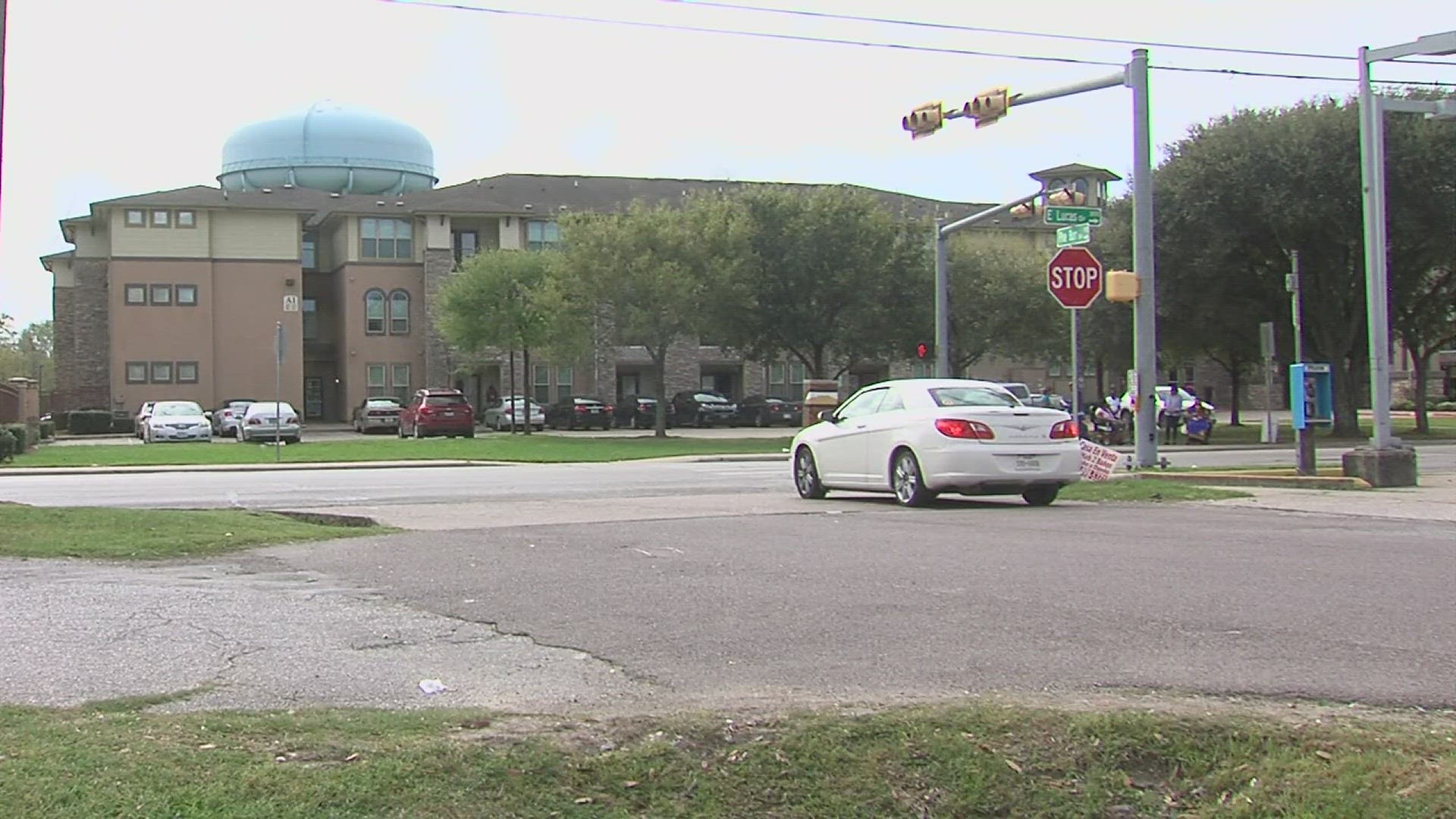 Residents of Beaumont senior living community urge city to put red light at dangerous intersection