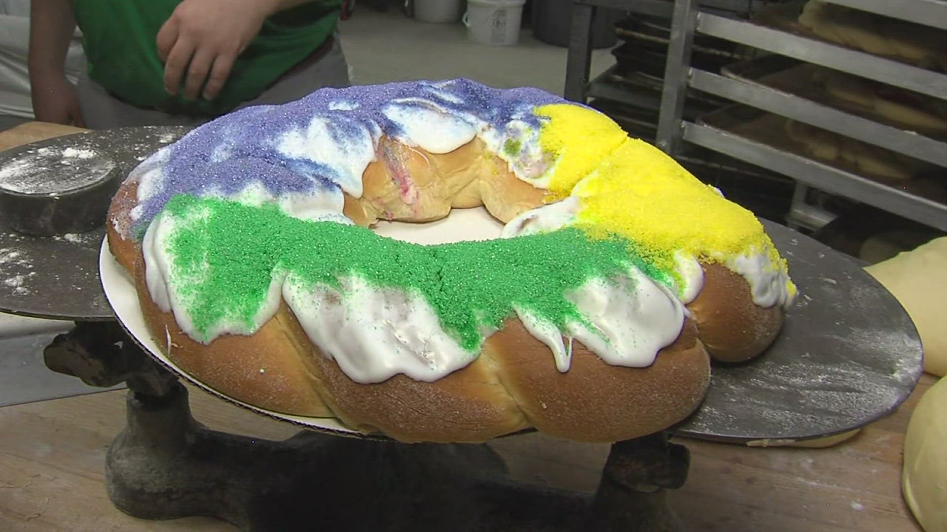 We re learning about king cakes at Rao s Bakery in Beaumont just in time for Mardi Gras