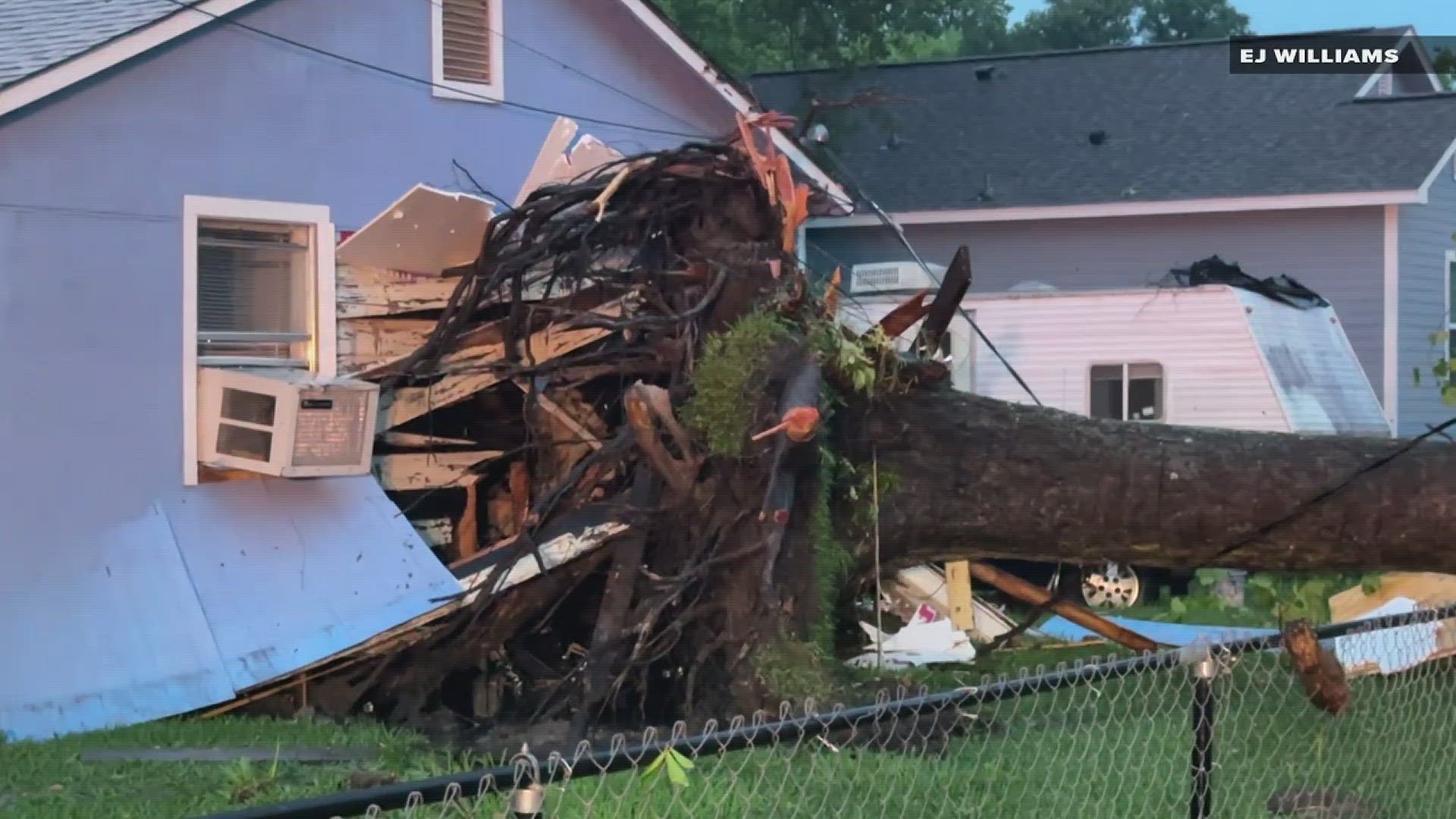 As the sun came up Tuesday morning in Southeast Texas, nearly 6,000 Entergy customers were still without power following Tuesday's storms.