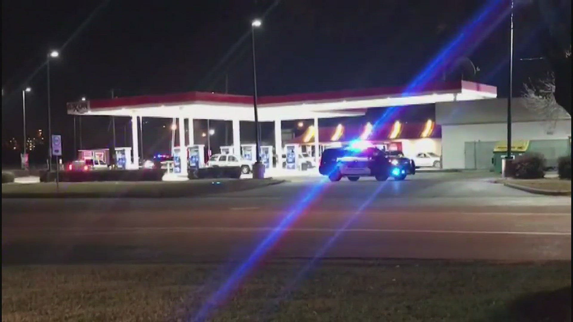 Police investigate Tuesday night shooting at Beaumont gas station