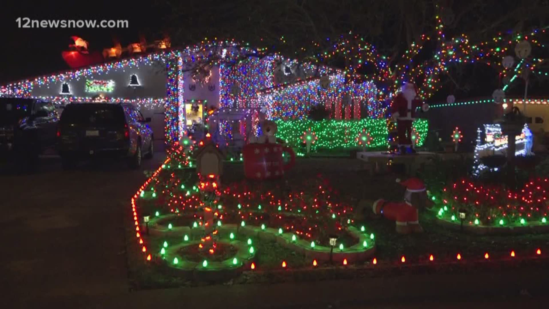 12News' Rachel Keller visits Westbury Street in West Orange for this edition of Christmas Lights and Coffee