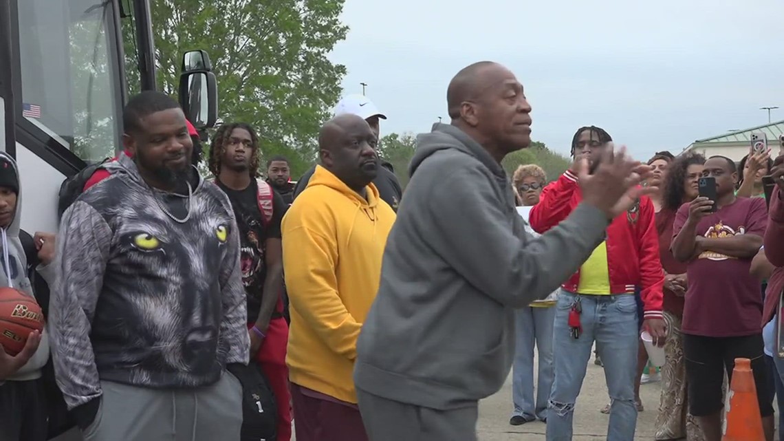 Proud fans Beaumont United home from UIL Basketball State