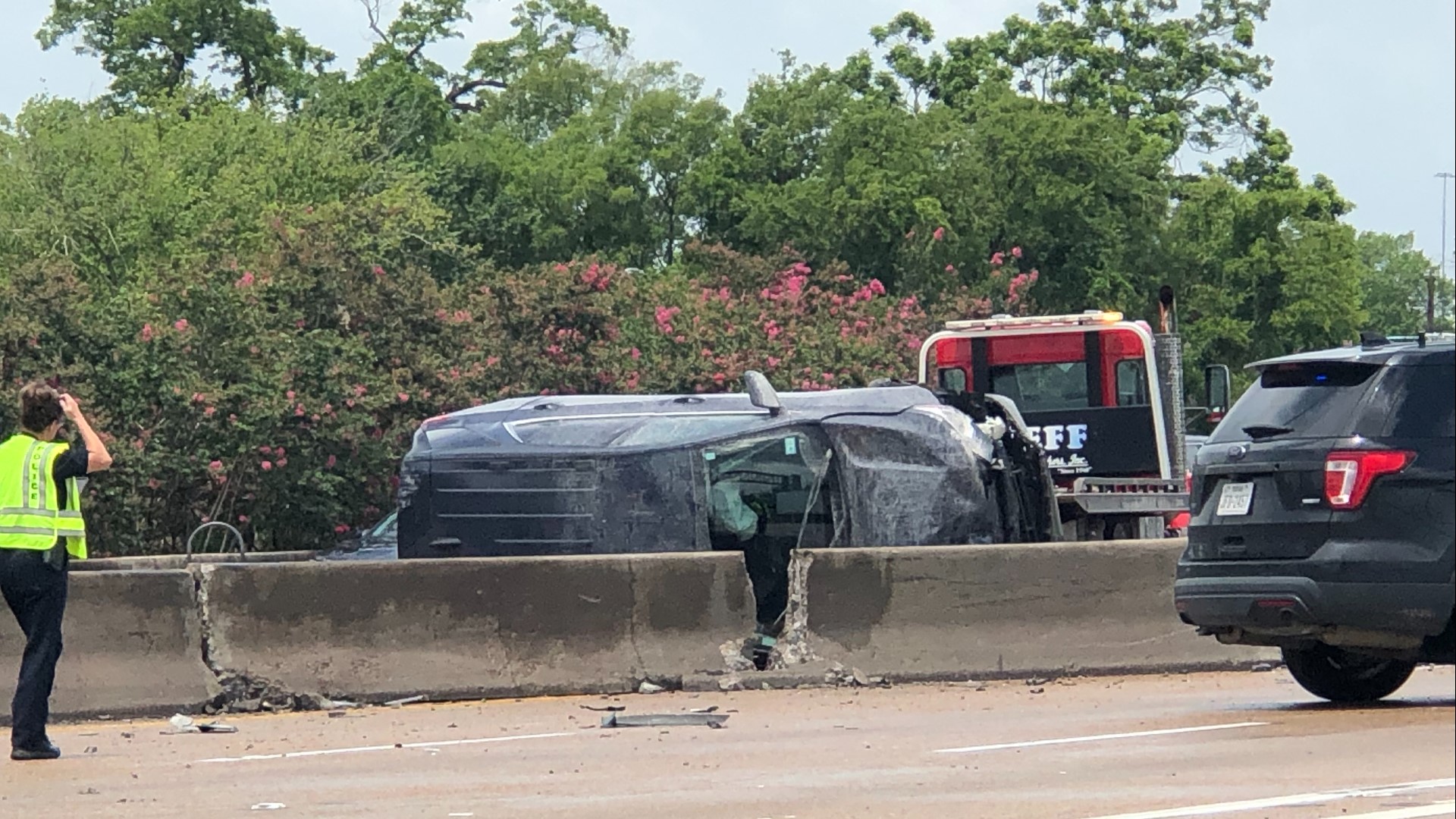 Wreck shuts down interstate 10 near downtown Beaumont