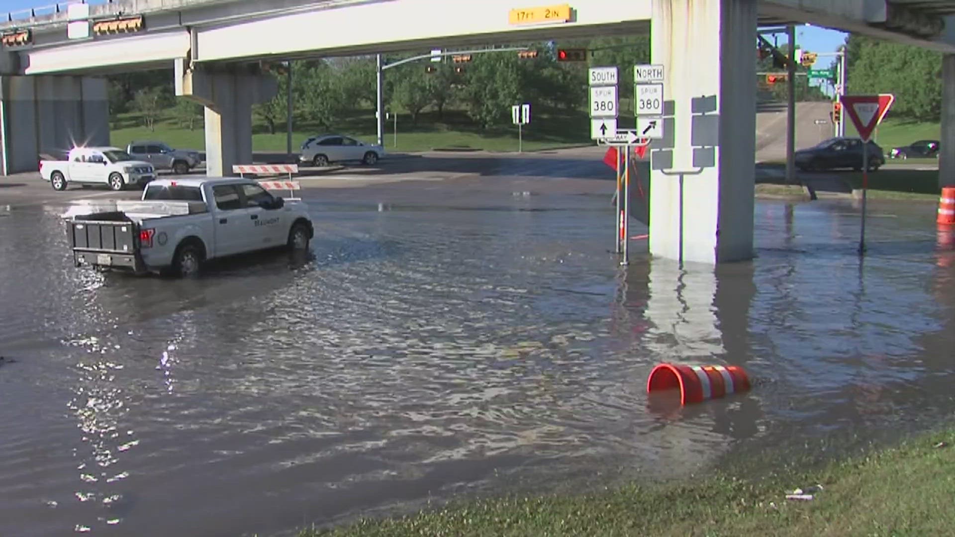 A pump failure at a City of Beaumont lift station flooded a busy intersection along MLK Pkwy Thursday morning.