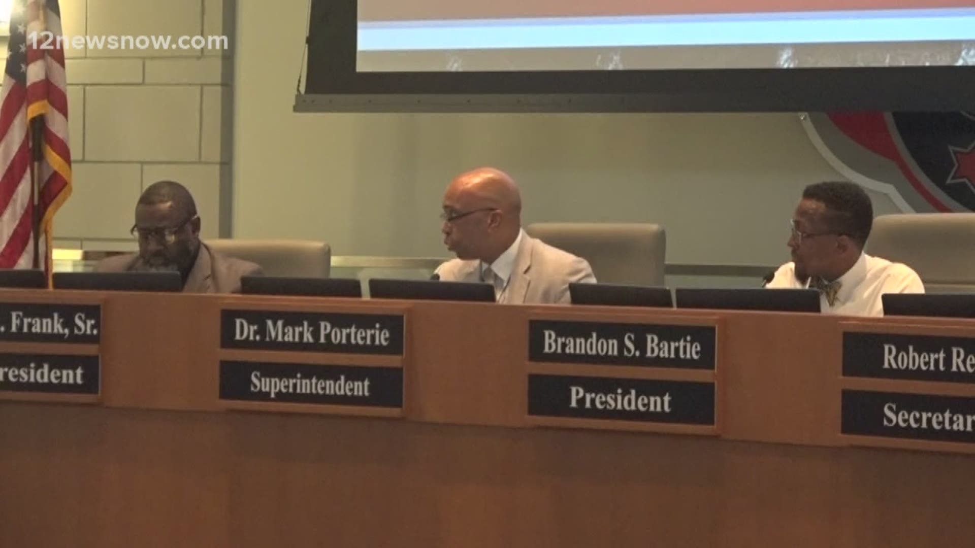 Port Arthur school board votes to bring back district&rsquo;s police 