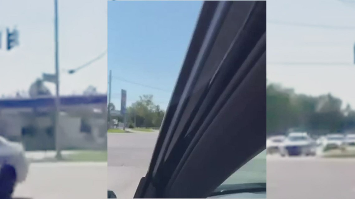 VIDEO: Juvenile in stolen school bus ends police chase after crash into ...
