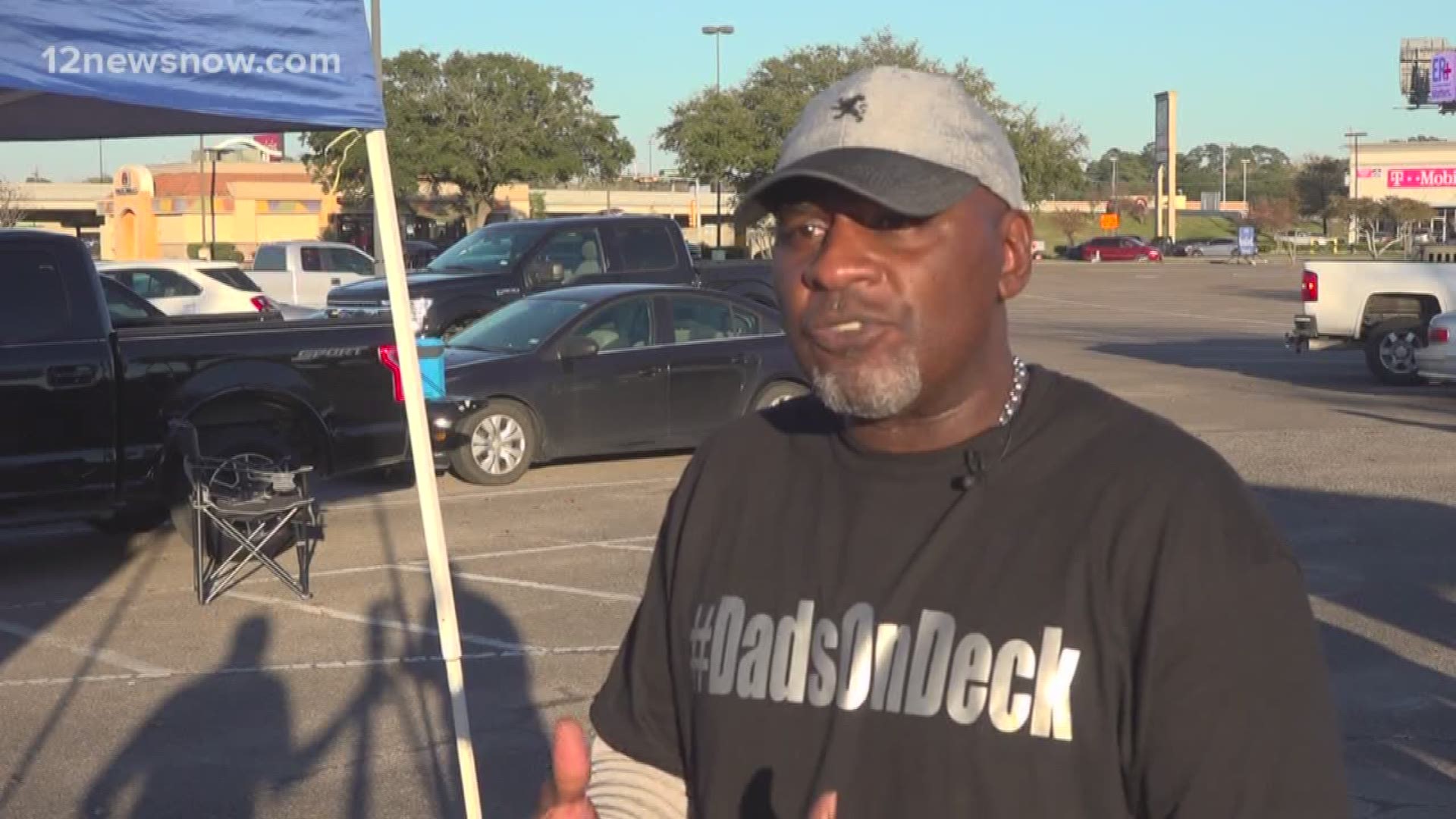 A group of men are teaming up across southeast Texas to stop the violence. #DadsOnDeck met today at Parkdale Mall make a change in young people's lives.