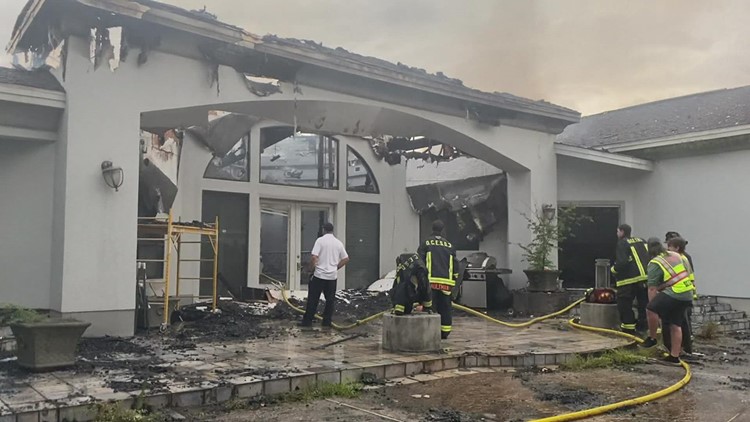 Texas State Fire Marshal's Office joins investigation into fire that destroyed the home of Earl Thomas
