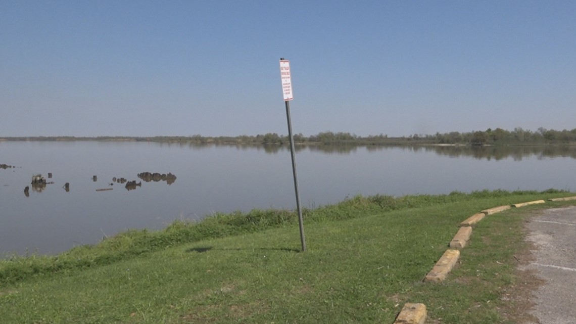 City of Port Neches working to prevent erosion on riverfront