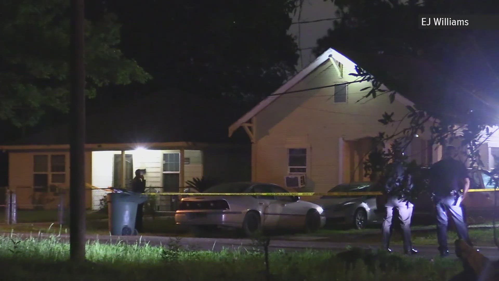 Shootout leaves 2 dead after Beaumont home invasion early Monday